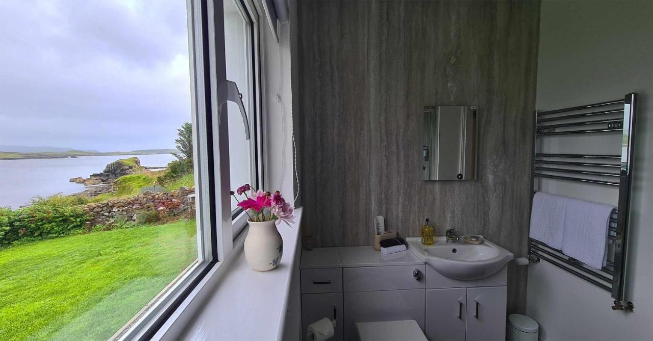 Tigh Beag Na Mara Apartman Roag Kültér fotó