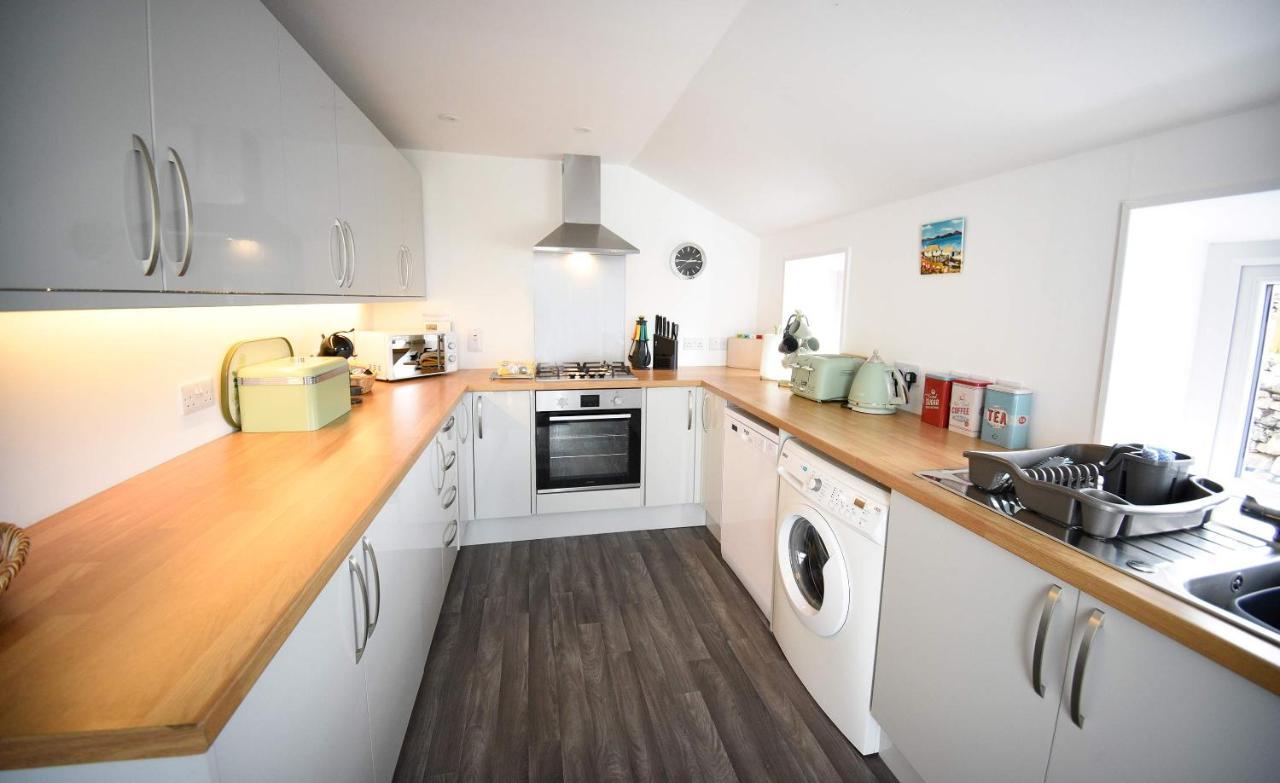 Tigh Beag Na Mara Apartman Roag Kültér fotó